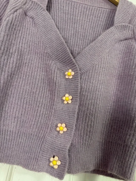 Lilac Short Sleeve Knit Cardigan with Daisy Buttons - Picture 2 of 3